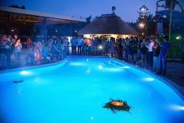 Hotelli ресторан отель гуляй поле