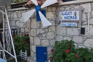 簡易ホテル Aral Turkuaz Butik Otel