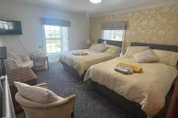 فندق Holland Arms