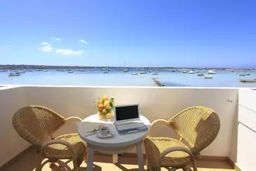 Hotel Hostal La Savina