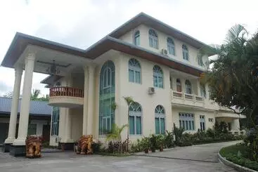 Hotel Myitkyina Plam Spring Resort