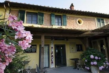 קוטג'' Alpaca Country House