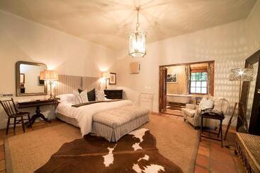 بنسيون Avondrood Guest House By The Oyster Collection