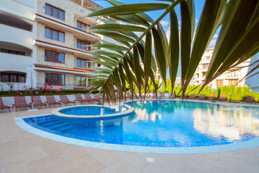 هتل آپارتمان Casa Real Resort