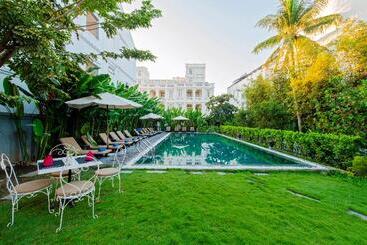 هتل Hoi An Garden Palace & Spa