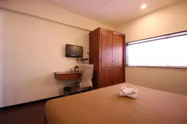 فندق Q Deck Rooms