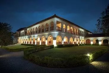 فندق Sanctum Inle Resort