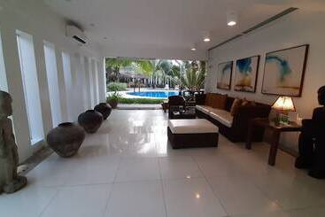 Отель Urban Sands Iloilo