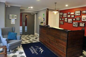 پانسیون The Gateway Lodge