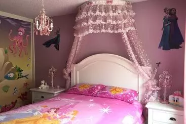 Turist apartmanları Romantic And Luxury Disney Villa