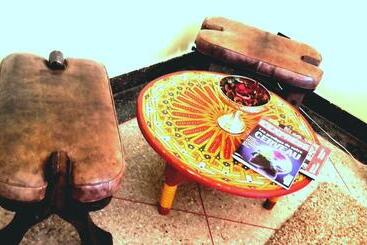 민박 Riad Dar Zidane