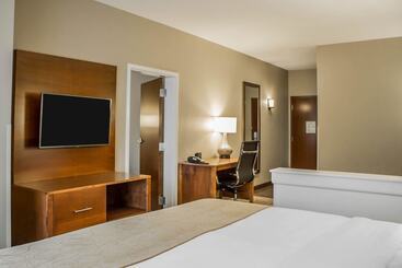 فندق Comfort Suites Hartville North Canton