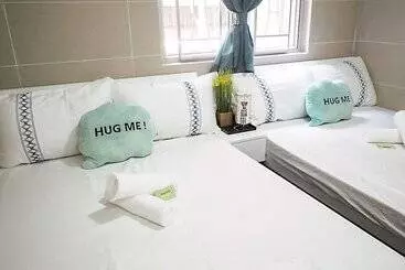 هتل Joyous Guest House