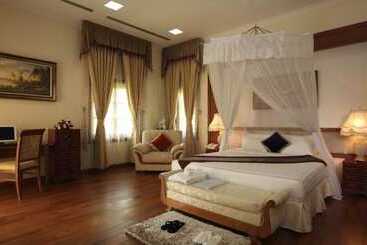 The Hotel Myat Taw Win