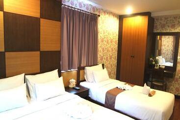 膳宿费 Baan Term Fun Saen Suk