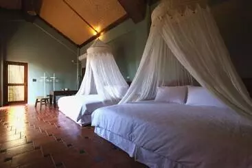 پانسیون Murraya Paniculata Villa