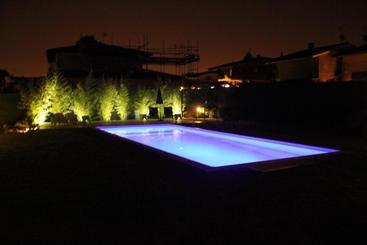 דירות לתיירים Rosta Residence Ranverso