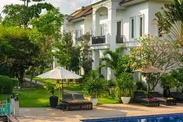 هتل Vimean Sovannaphoum Resort