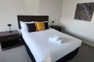 Oceanic On Thompson Apartments