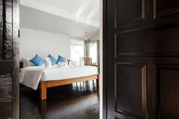 هتل Mango Bay Boutique Resort