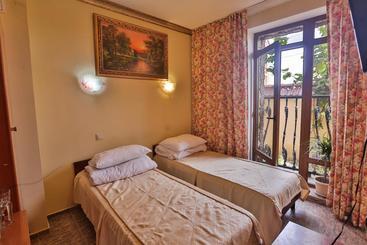 Arthotel Poruchik Rzhevsky