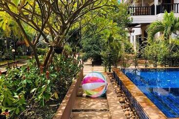 Жильё для туристов Isirafu Hotel & Residence