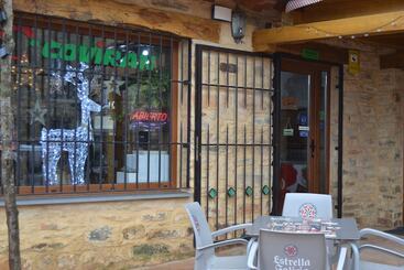 酒店 El Trasgu De Foncebadon