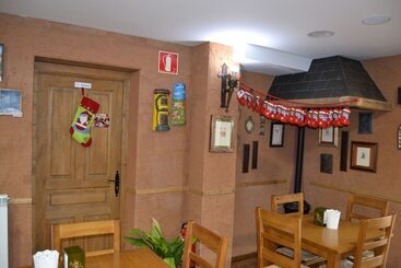 Hotelli El Trasgu De Foncebadon