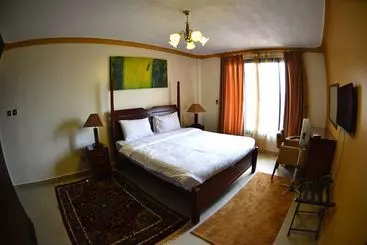 Huoneistohotelli Mackinnon Suites