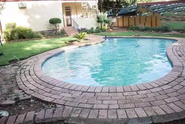 Bed & Breakfast Maple's Guest House