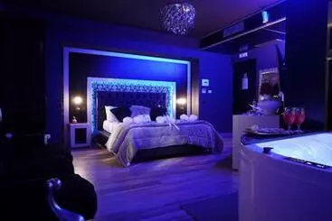 هتل Angioino & Spa