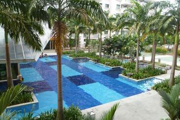 관광객 아파트 Indah Alam Vacation Home