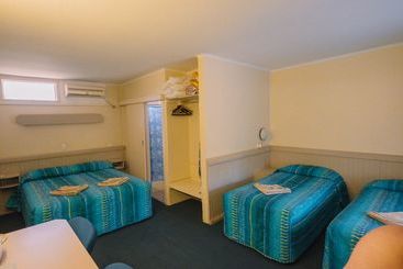 モーテル London Motor Inn