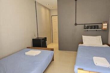 Szálló Dfeel House