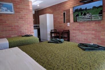 מוטל Travellers Inn Kaniva