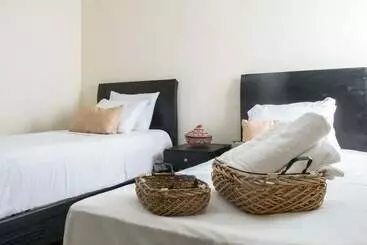 Bed and Breakfast Hostel Only 4 You