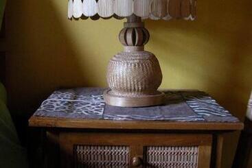 فندق صغير Global Village Travellers Lodge