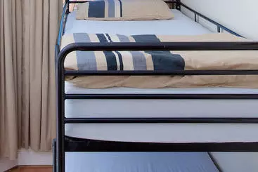 هاستل The Escape