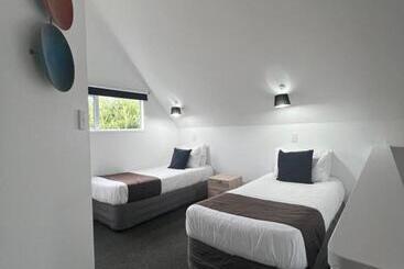 Asure Green Gables Motel