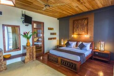 Yasmin Hill Longevity Resort Former Galavilla Boutique Hotel & Spa