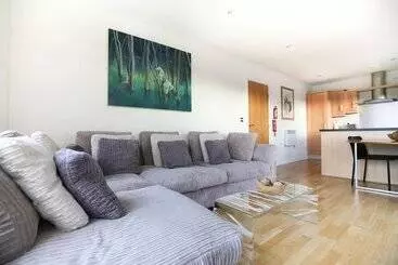 Apartament Fenwick Chambers   By Week2week