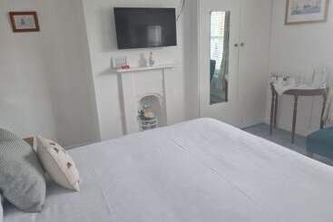 Bed and Breakfast Endeavour House