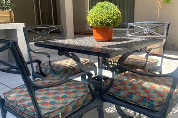 酒店 River City Inn