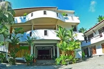 游客公寓 Green Shadows Beach