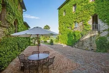 Hotell Borgo Di Bastia Creti