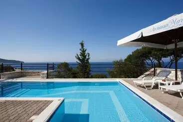 Aparthotel Anassa Mare Villas & Residences