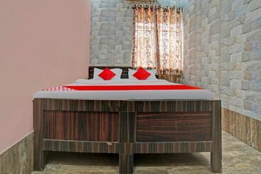 Hotel Flagship The Hangout Residency Inn