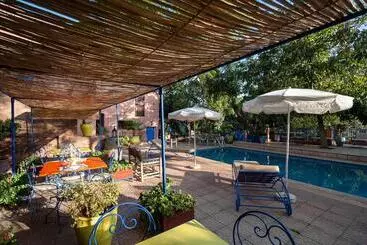 Aamiaismajoitus (B&B) Auberge Le Maquis