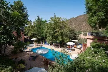 تختخواب و صبحانه Auberge Le Maquis