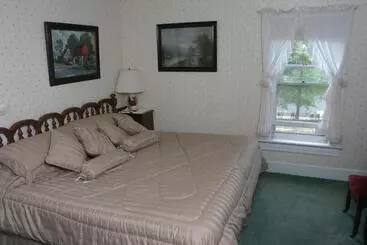 酒店 Inn At Starlight Lake & Restaurant